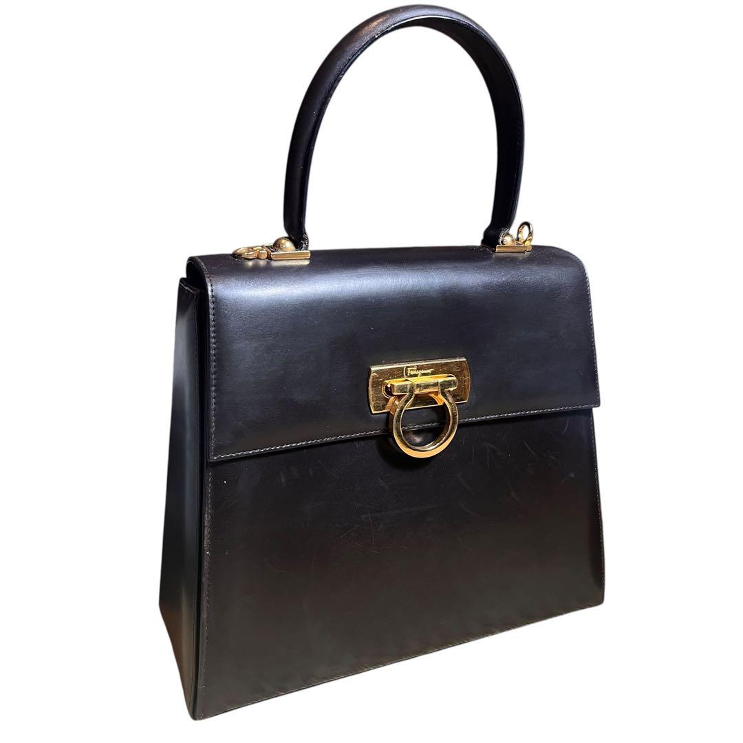 フェラガモ　トップハンドル　ガンチーニ　バッグ　レザー　ブラウン系