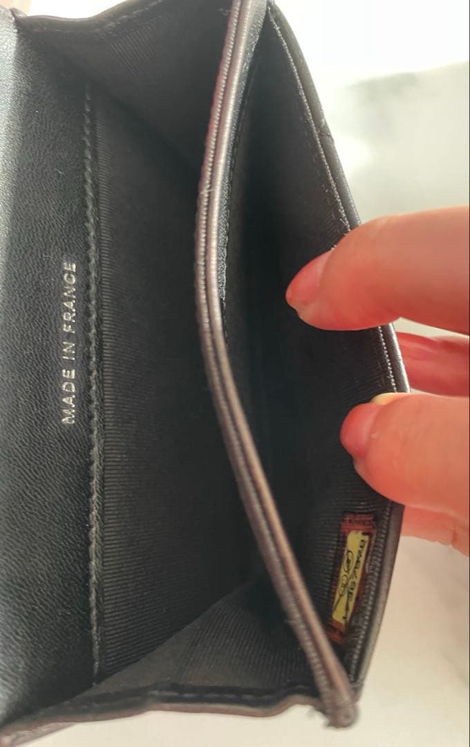 CHANEL シャネル ブラック キルティング ケース