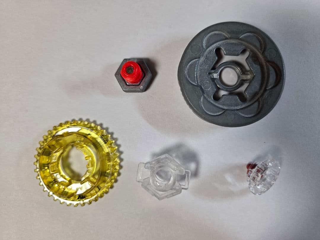 【差し替えあり】メタルファイトベイブレード　最強ブレーダーセット