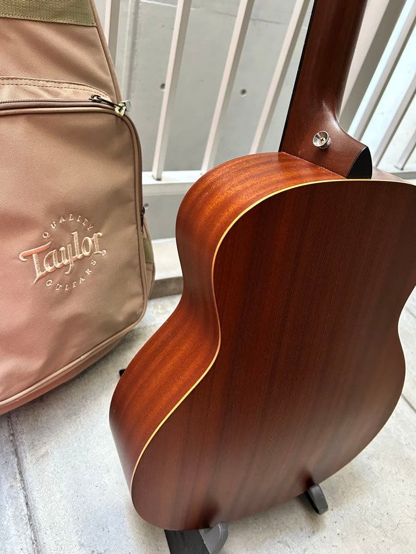 Taylor GS Mini アコースティックギター ワイヤレスピックアップ付