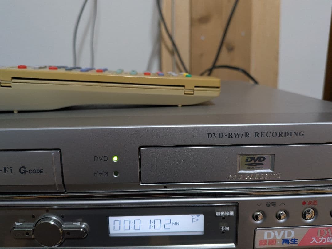 SHARP VHS/DVD一体型レコーダー DV-RW200 DVDレコーダー