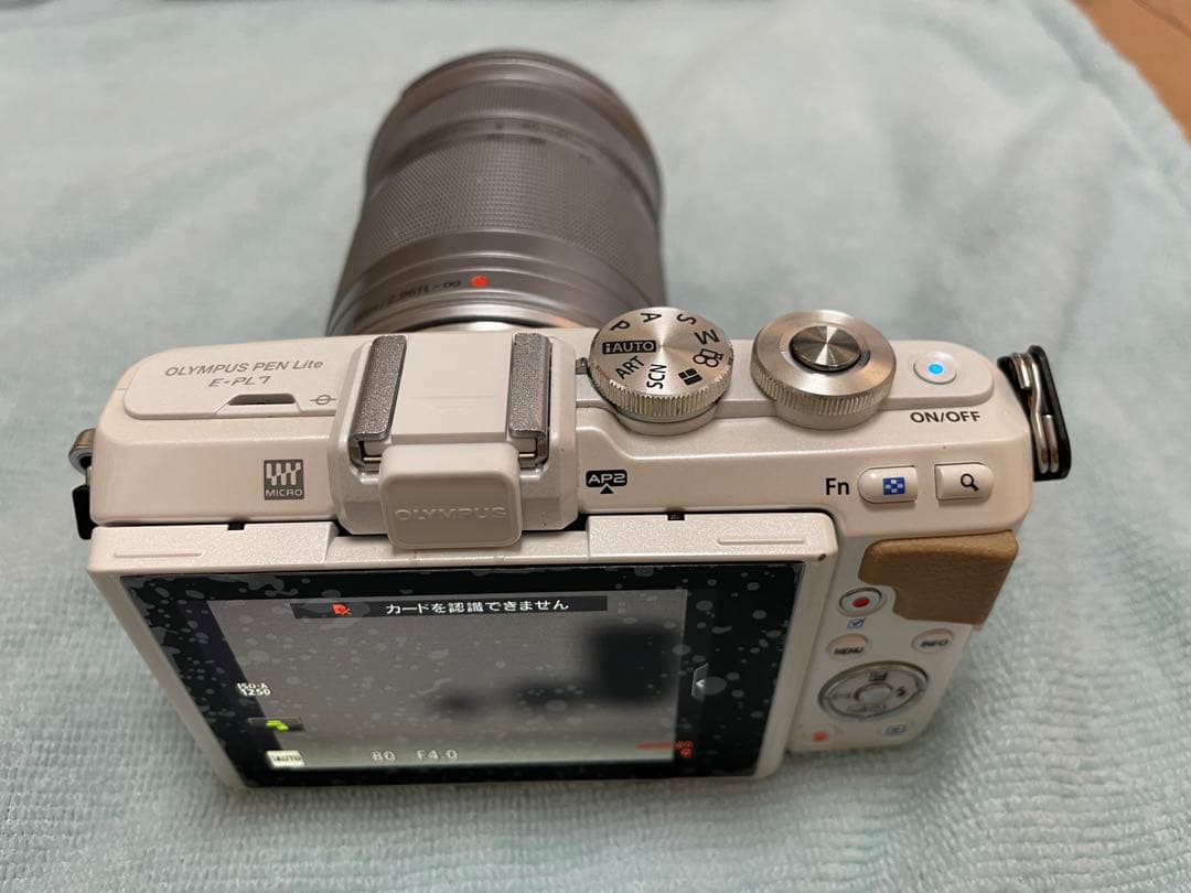 OLYMPUS PEN Lite E-PL7ダブルズームレンズキット