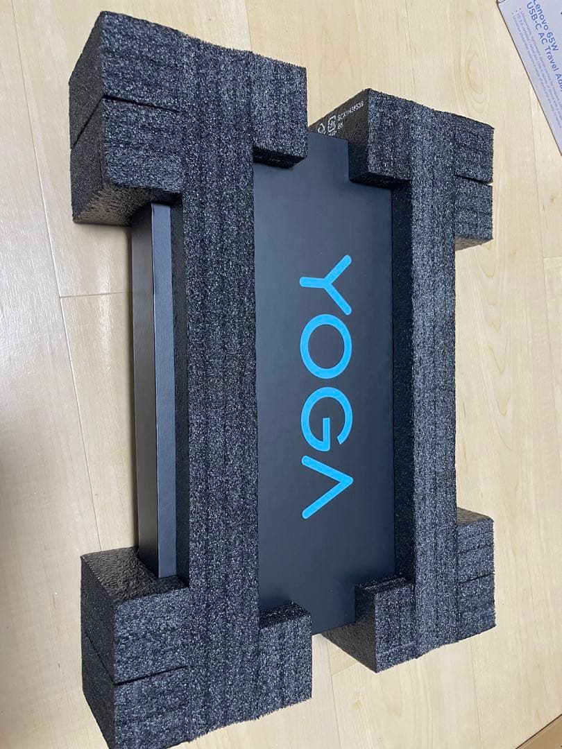 「美品」Lenovo Yoga Slim 7 Carbon 13IAP7