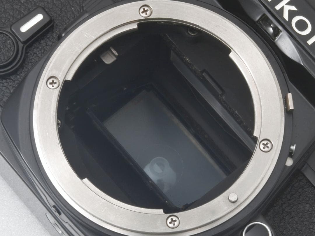 0158 ニコン Nikon FE ブラック + 単焦点レンズ