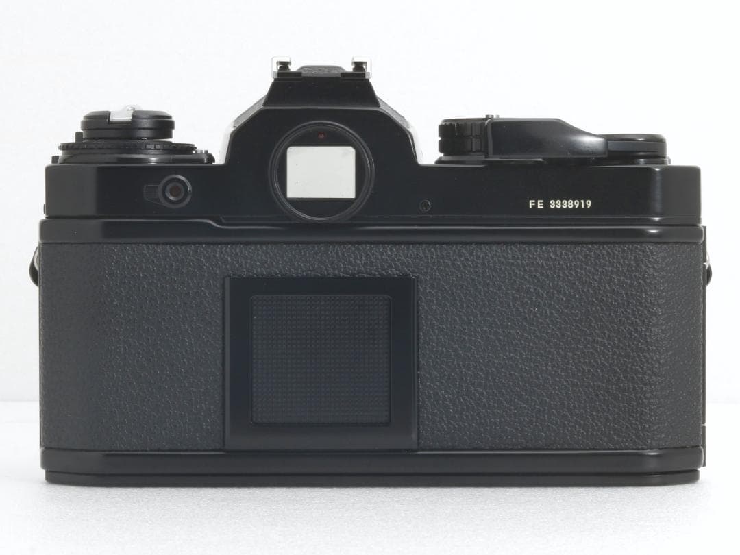 0158 ニコン Nikon FE ブラック + 単焦点レンズ