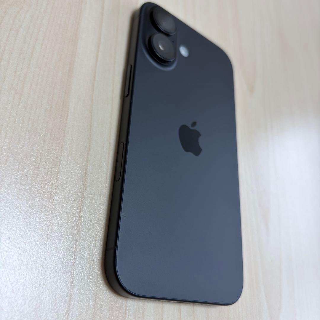 【美品】バッテリー100％ iPhone16 128GB SIMフリー