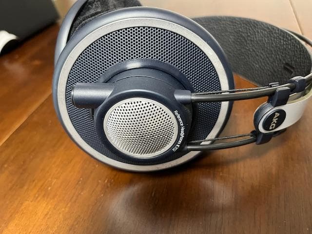 アーカーゲー AKG K702 リファレンススタジオ ヘッドホン箱付