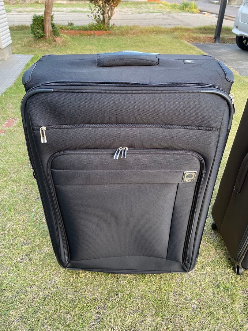 特大キャリーケース　ブラック
