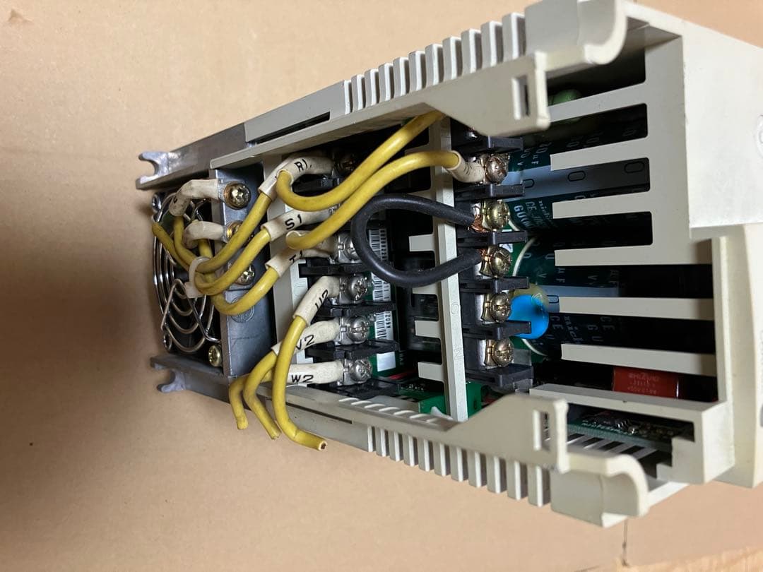 MITSUBISHI MR-J2-200A ACサーボ 720W