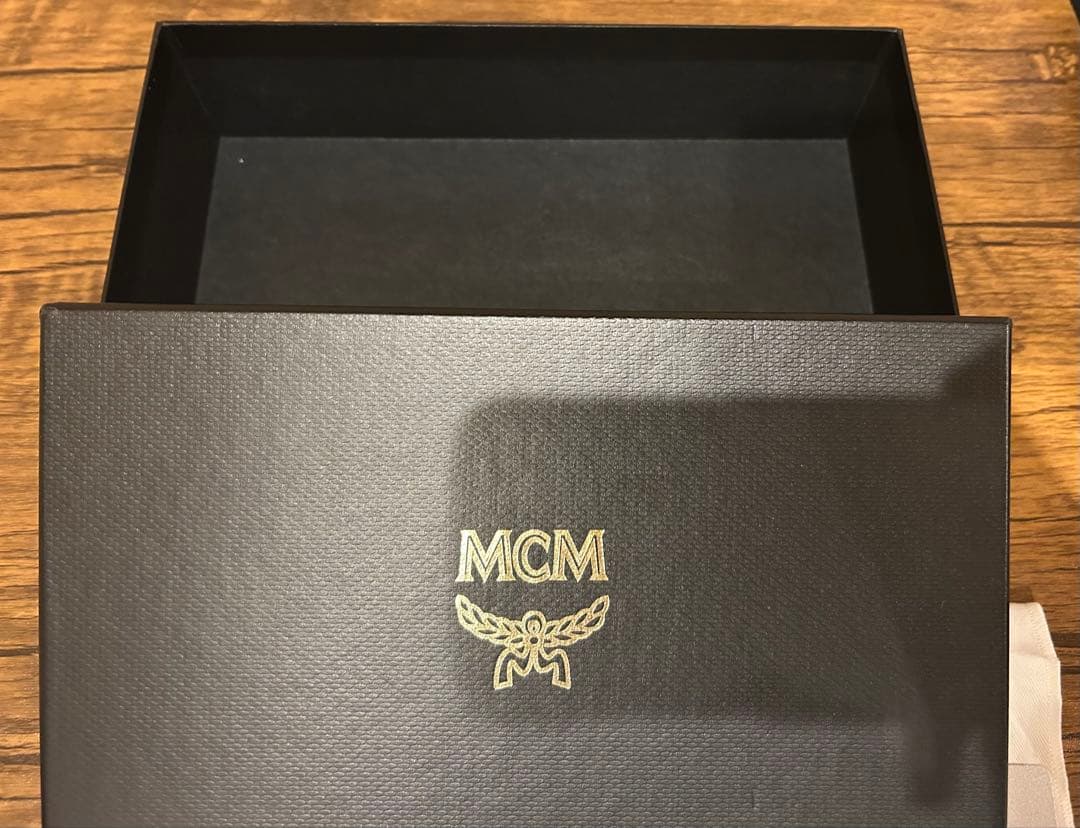 【美品】MCM エムシーエム ヴィセトス柄　マルチショルダーバッグ