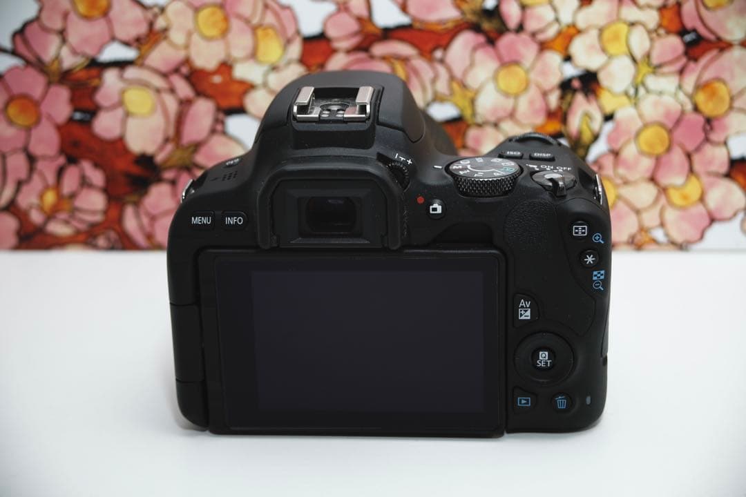 ❤️超コンパクト❤️キヤノン Canon kiss X9❤️レンズセット❤️