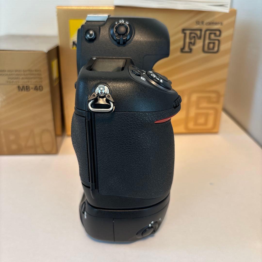 【新品同様】ニコン Nikon F6 MB-40 プロストラップ付