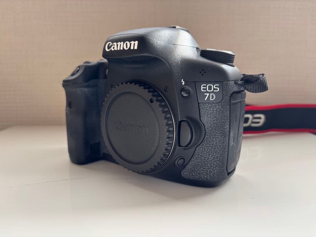 Canon EOS 7D デジタル一眼レフカメラ 本体