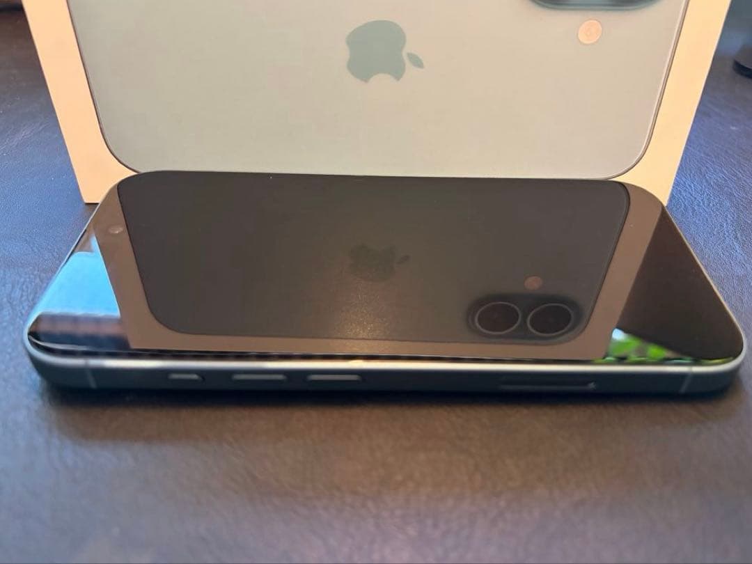 【美品】iPhone 16 128GB ティール