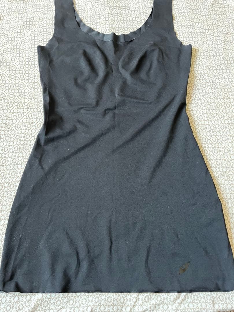 グラントイーワンズ　ホルミーUブラトップ　Mサイズ