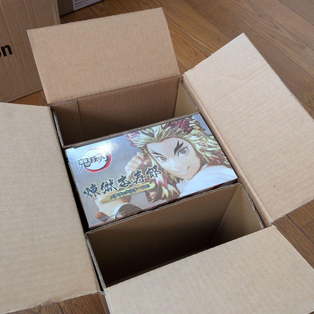 鬼滅の刃　煉獄杏寿郎　フィギュア　メタリック　ローソン　限定300体