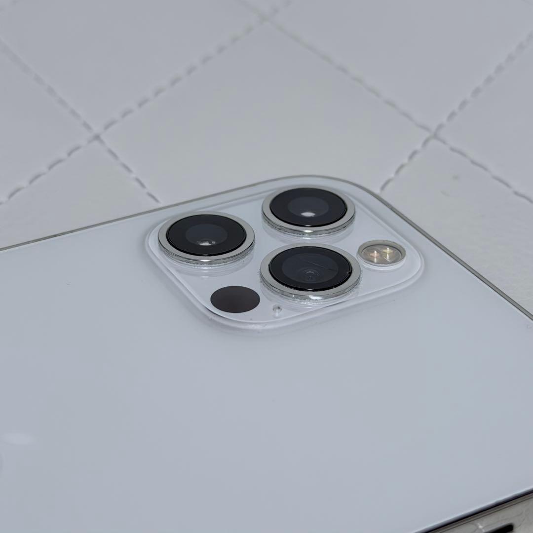 Apple iPhone 12 Pro シルバー 本体 256GB SIMフリー