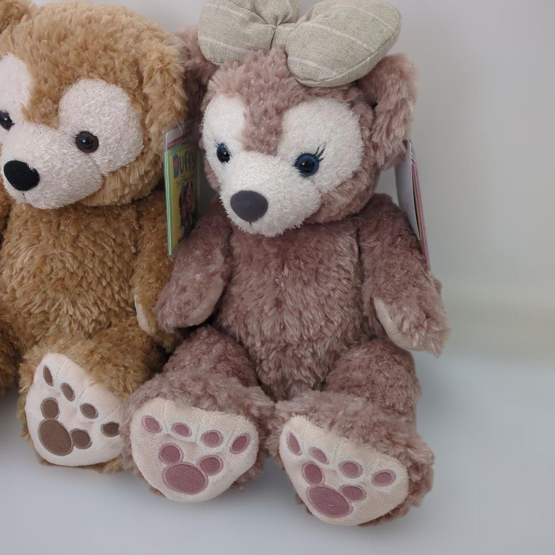 新品タグ付き　ダッフィーとシェリーメイののぬいぐるみ2体セット　ディズニー