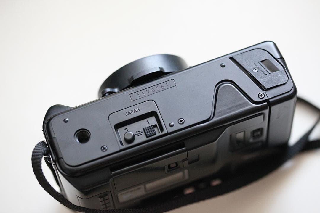 Nikon L35 AD 35mmフィルムカメラ Q921