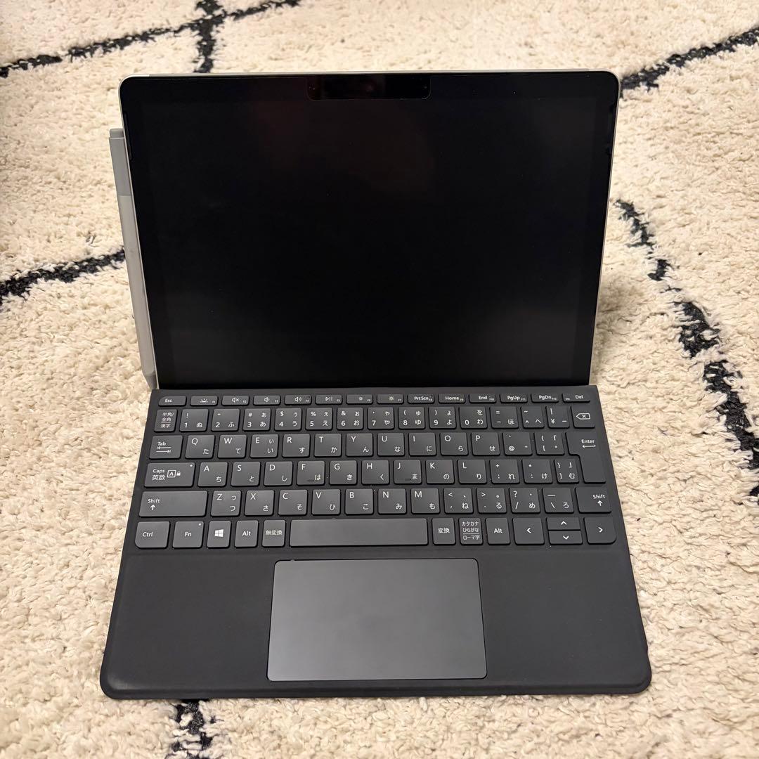 Microsoft Surface GO2（8GB）　タッチペン、充電器付き