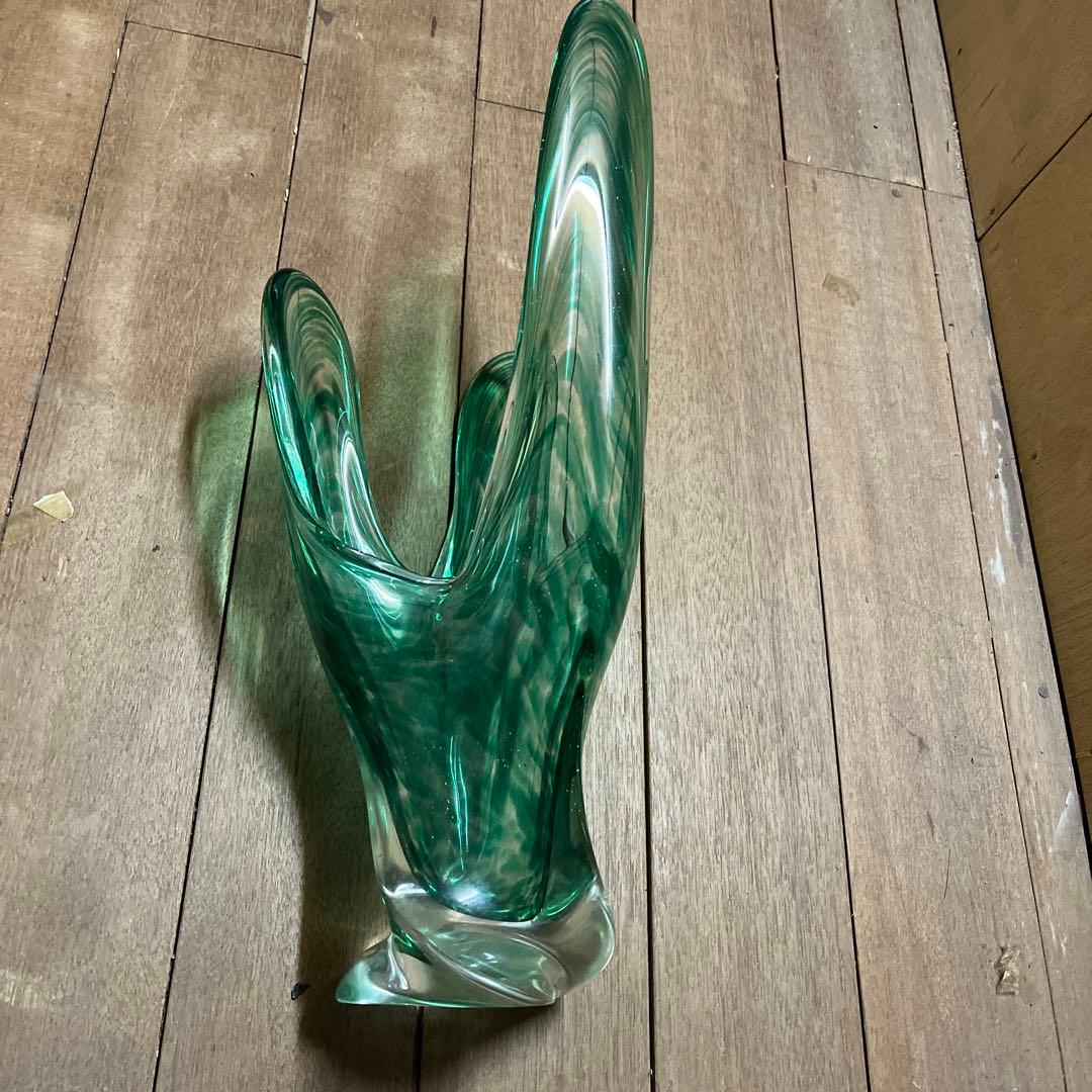緑色のマーブル模様 ガラス花瓶