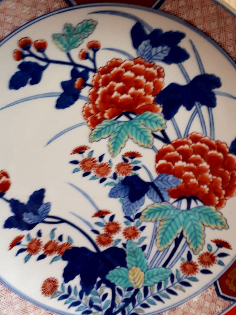 鍋島焼、市川哲山の大皿