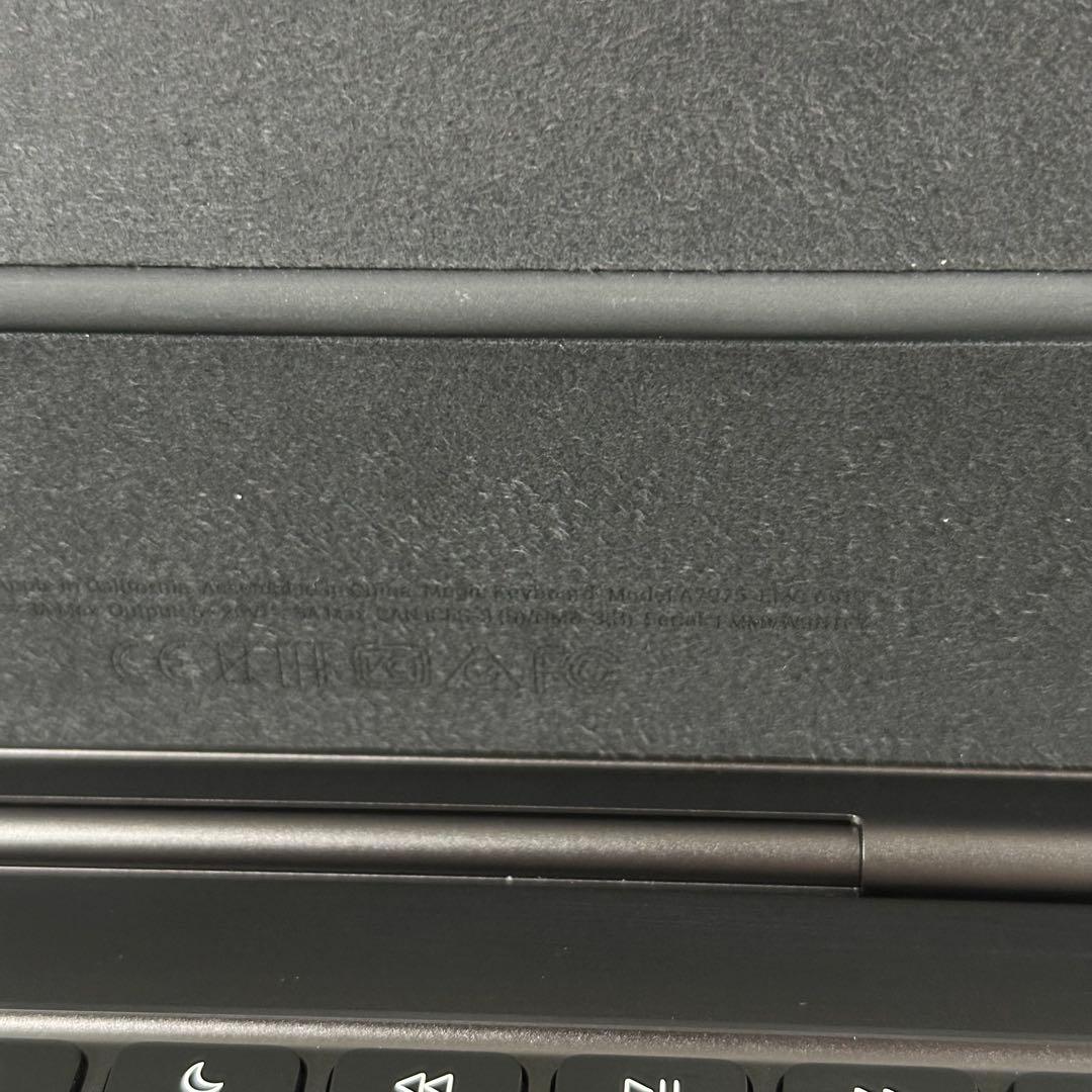 キーボード Magic Keyboard MWR23J/A iPadPro11 M4