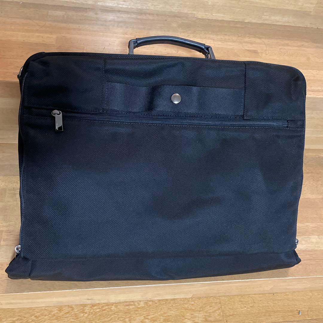 ANA デザイン　ガーメントバッグ　ブラック 未使用　美品　ナイロン