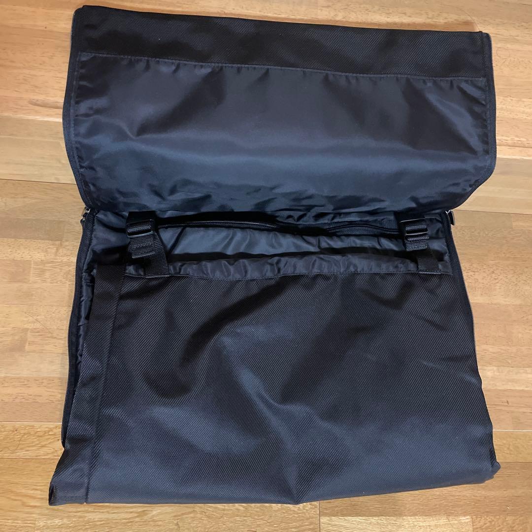 ANA デザイン　ガーメントバッグ　ブラック 未使用　美品　ナイロン