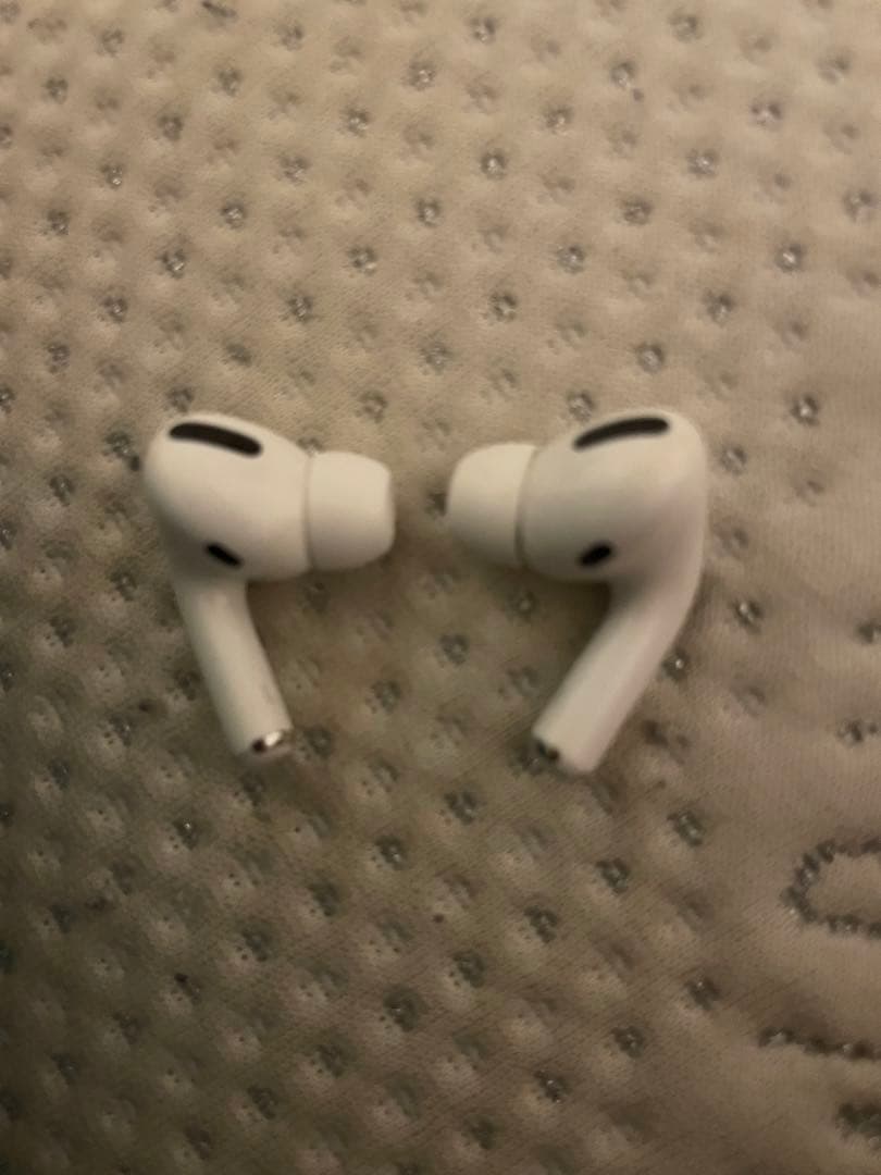 AirPods Pro 本体 ホワイト イヤーチップ付き