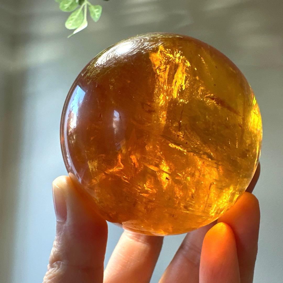 高品質　カルサイト　ゴールデンカルサイト　スフィア　琥珀　6.6 虹　ハニー