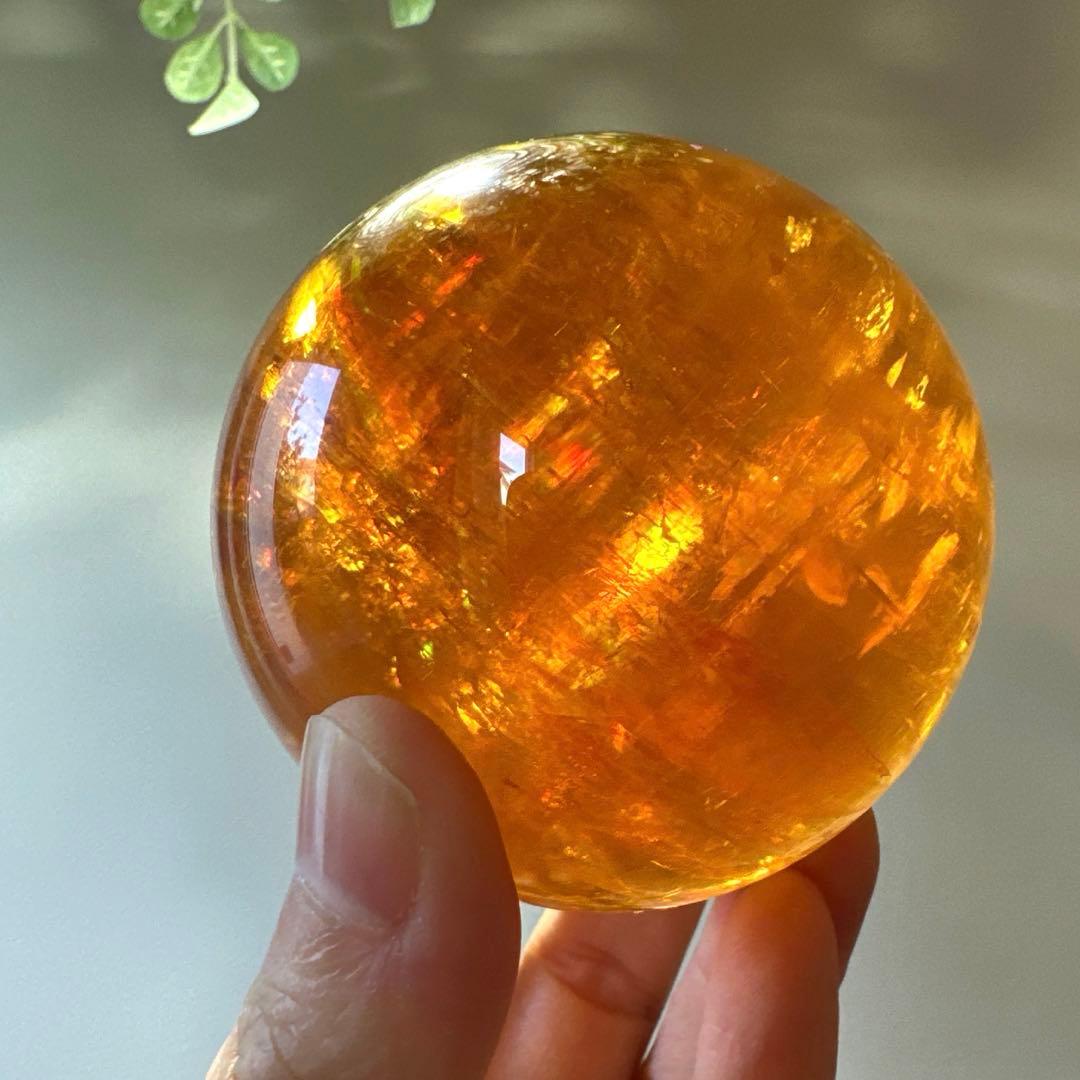 高品質　カルサイト　ゴールデンカルサイト　スフィア　琥珀　6.6 虹　ハニー