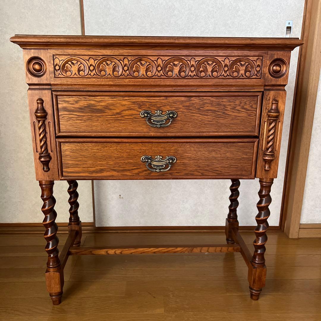 オーク材のヴィンテージチェスト