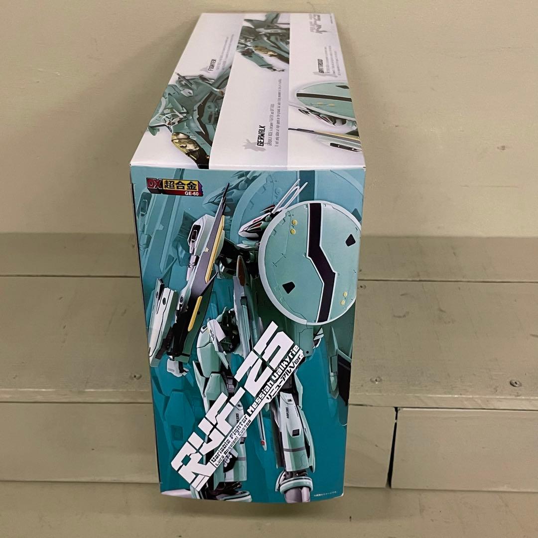 FME013 未開封 DX超合金マクロス 恋離形翼メサイアバルキリーRVF-25