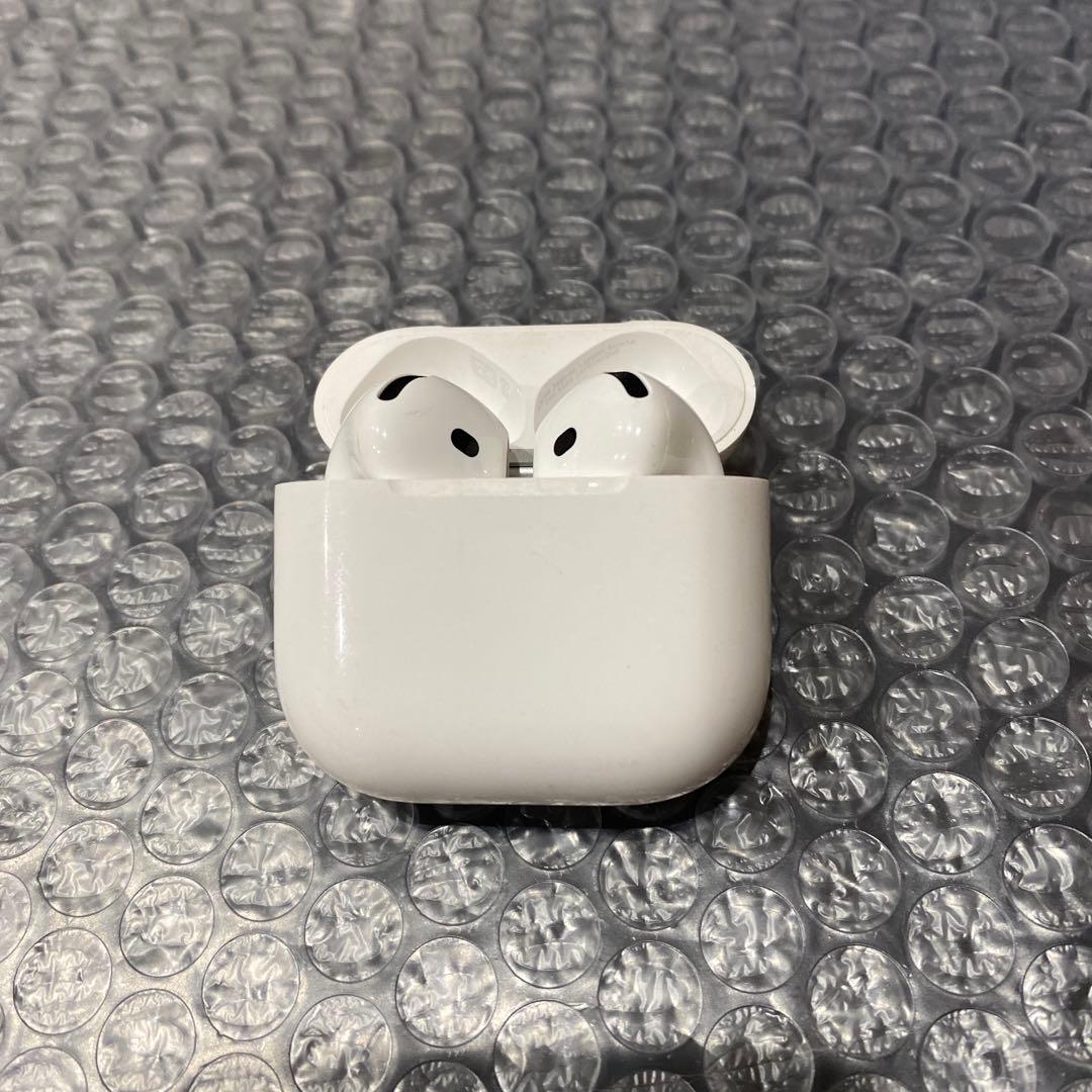 イヤホン AirPods4