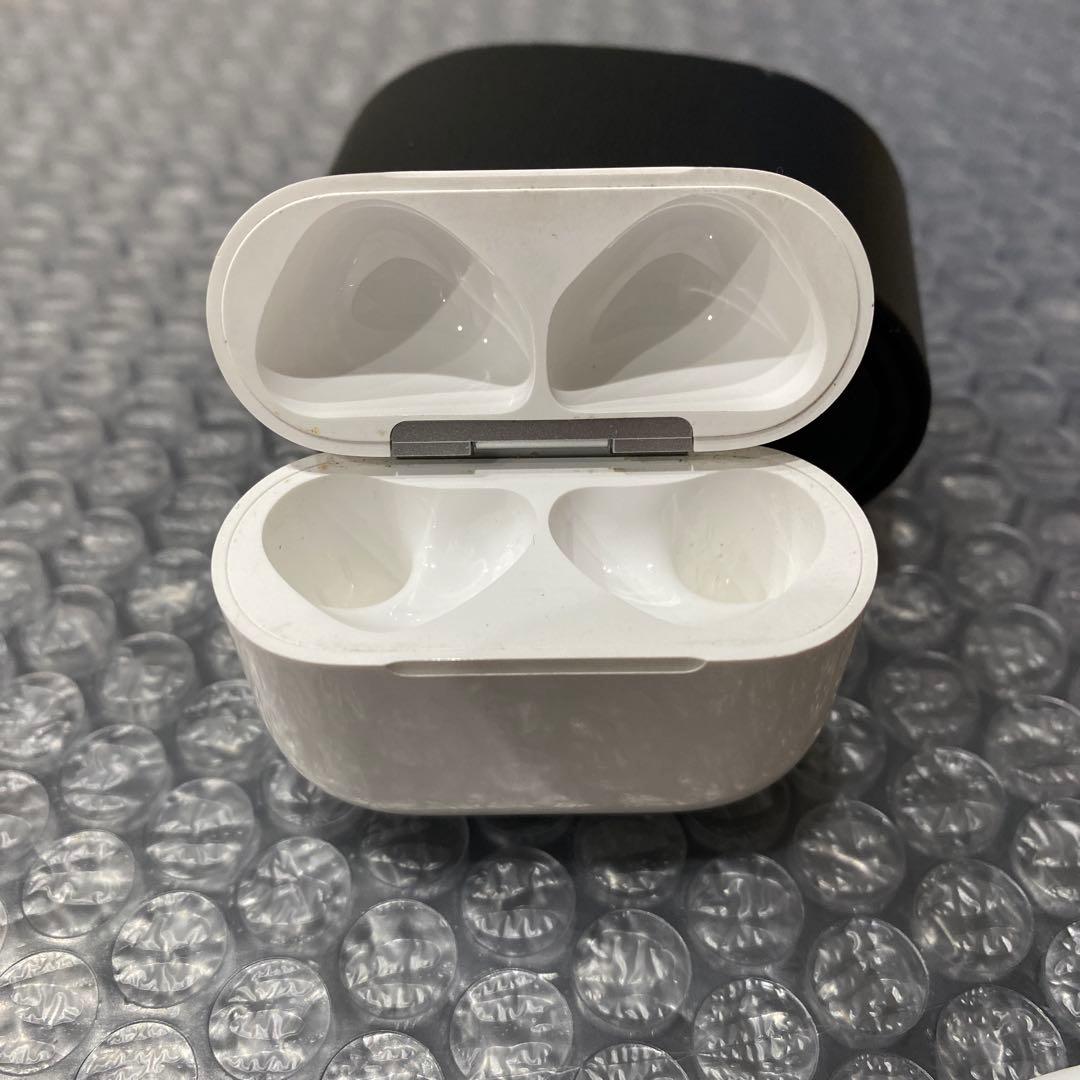 イヤホン AirPods4