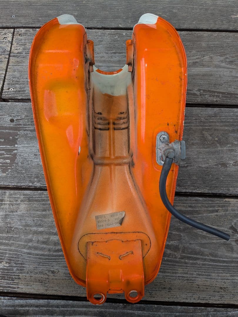 スズキ バイクタンク オレンジ ホワイト