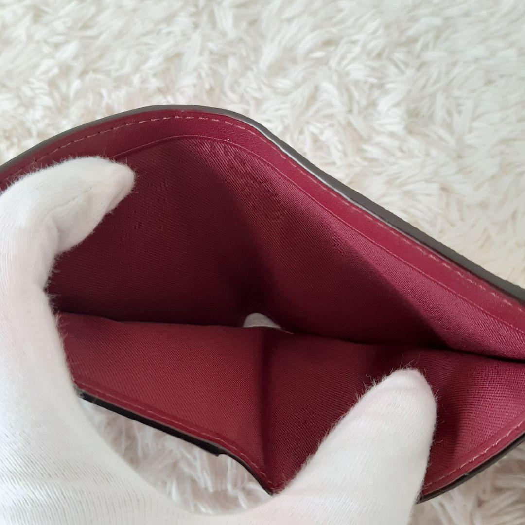 未使用品　COACH　コーチ　三つ折り財布　シグネチャー　ブラウン　C2329