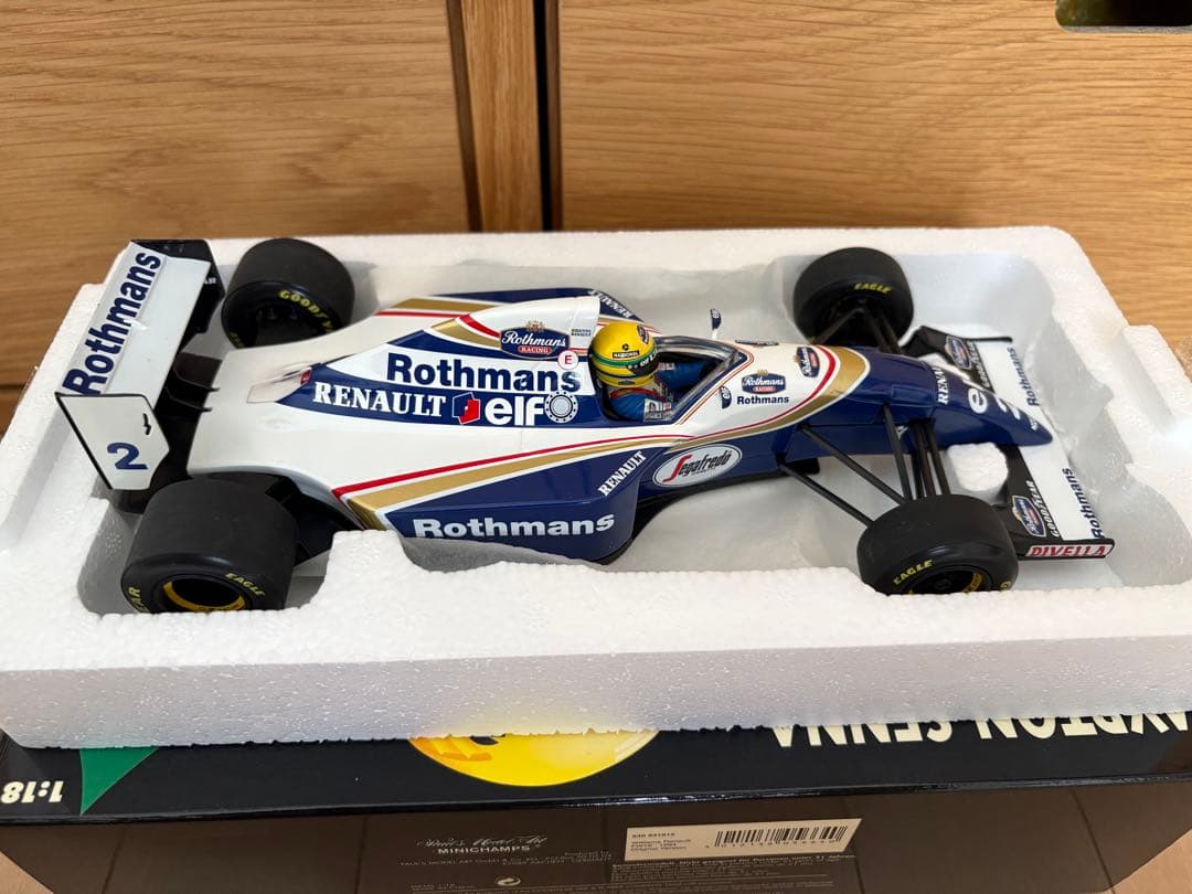 1/18 Williams FW16 Renault F-1 ロスマンズ仕様