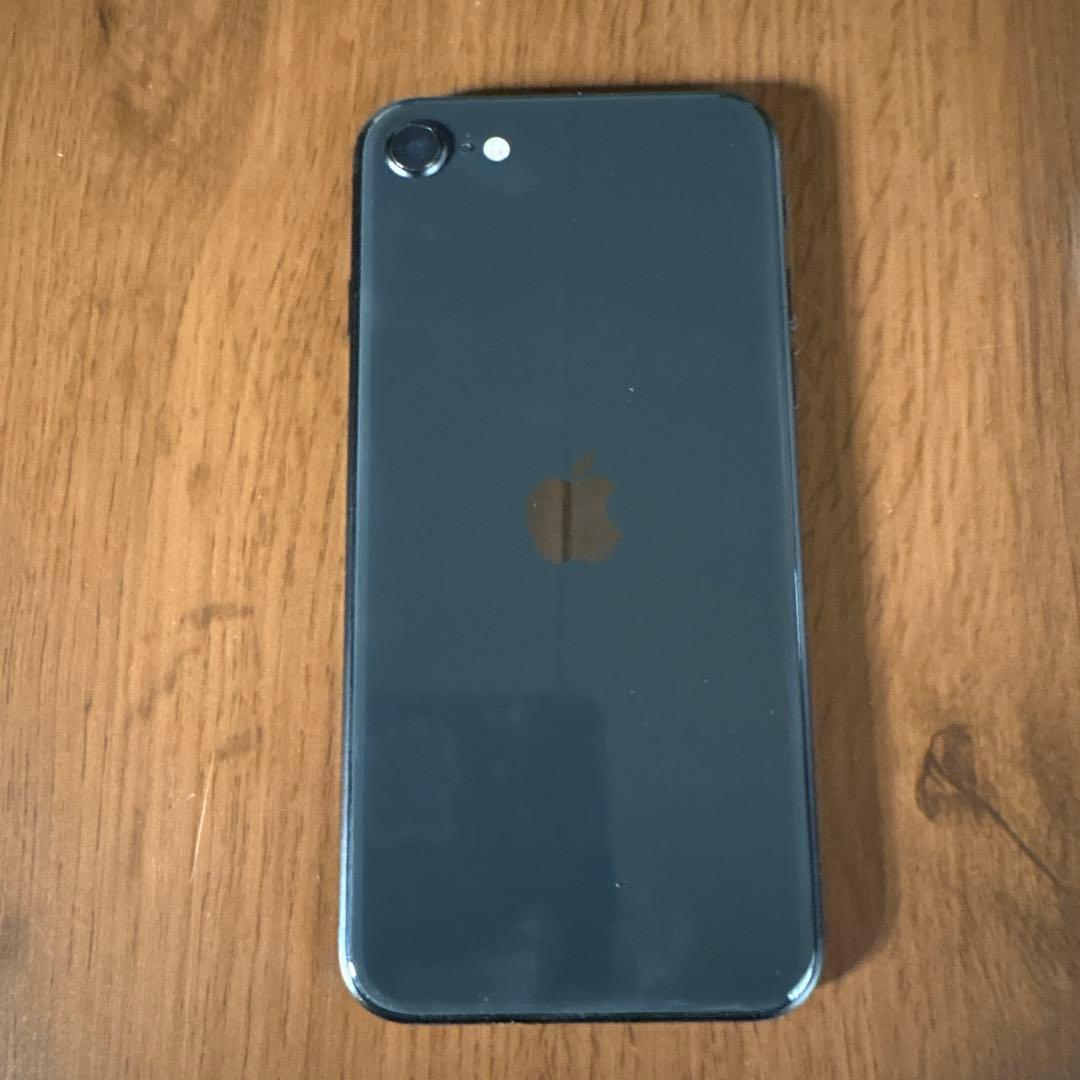 Apple iPhone SE　第2世代　ブラック