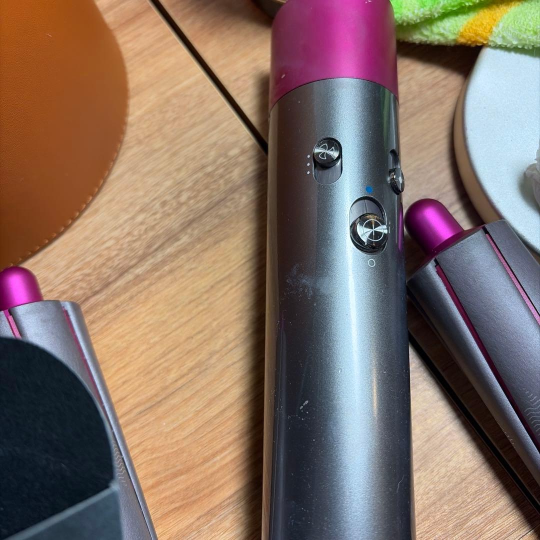 Dyson Airwrap 付属品プラス2個付き