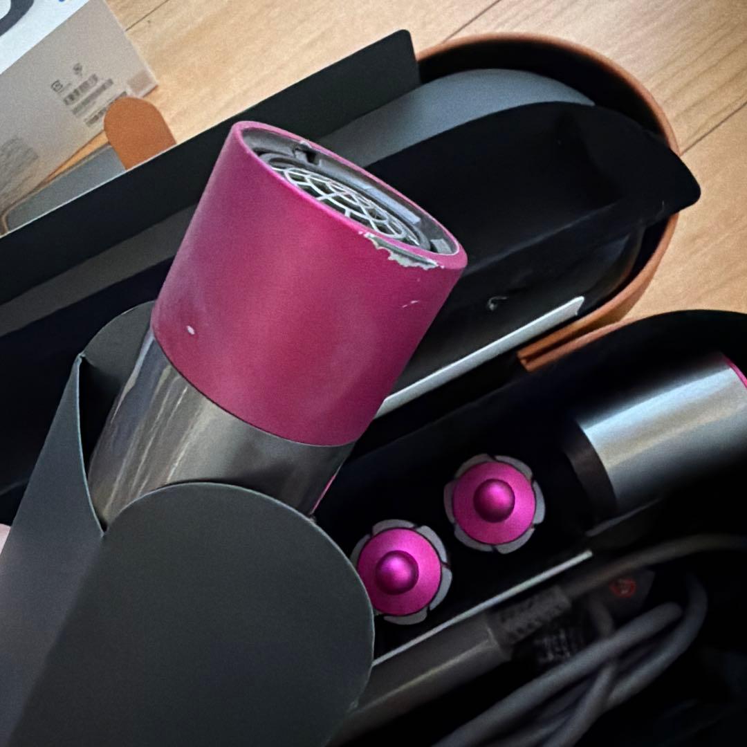 Dyson Airwrap 付属品プラス2個付き