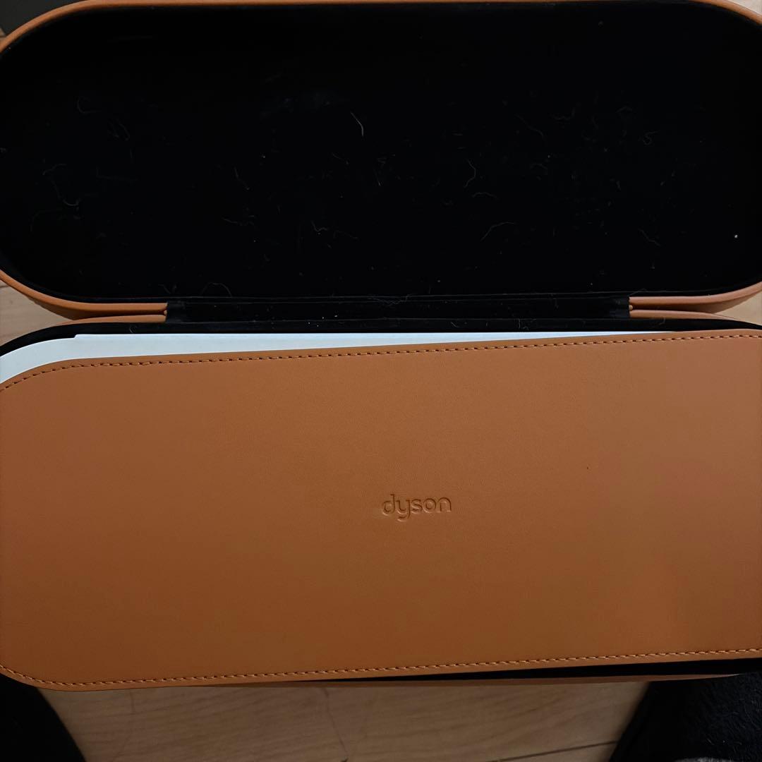 Dyson Airwrap 付属品プラス2個付き