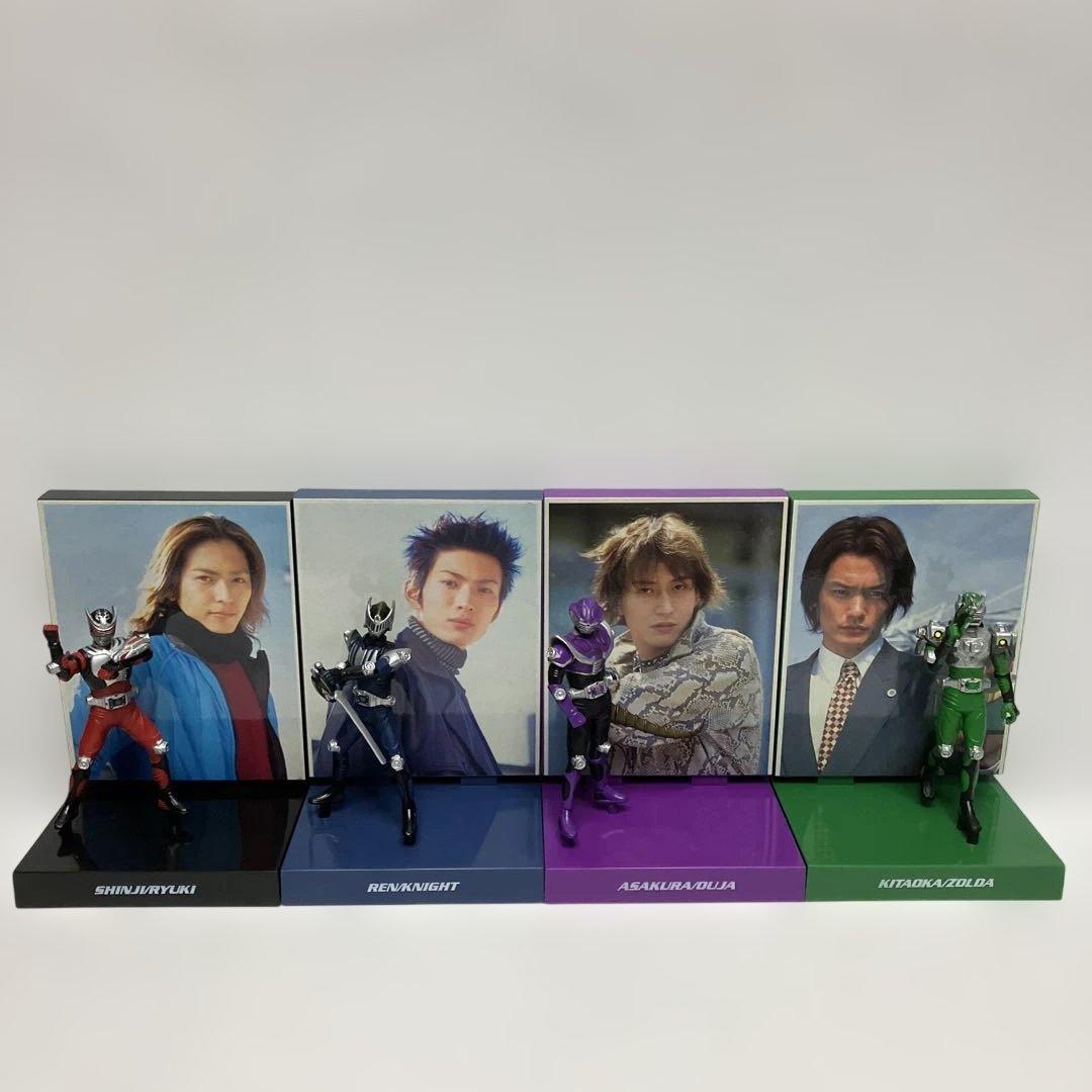 激レア☆仮面ライダー龍騎☆俳優写真パネル&フィギュア　４種セット　非売品
