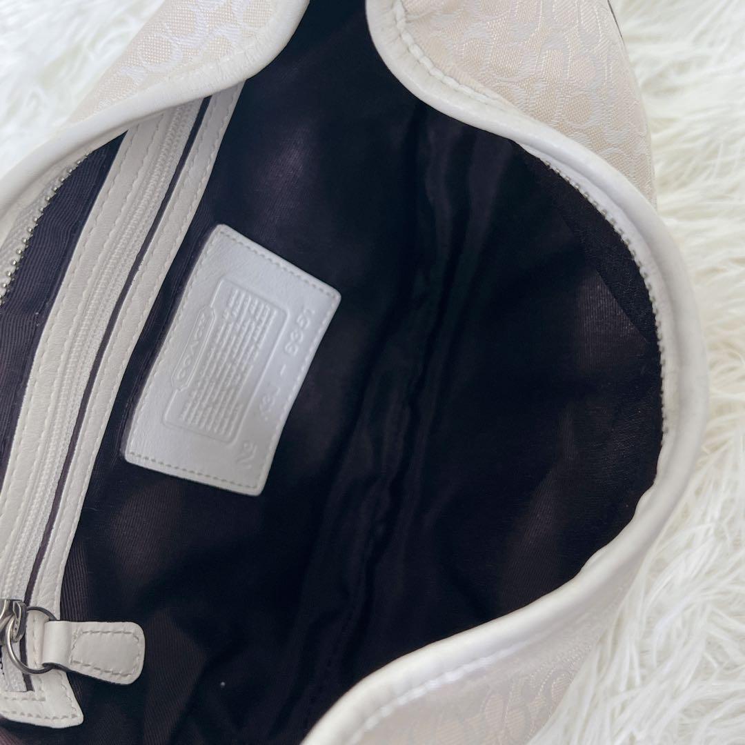 バッグ COACH Signature Mini Hobo White Jacquard