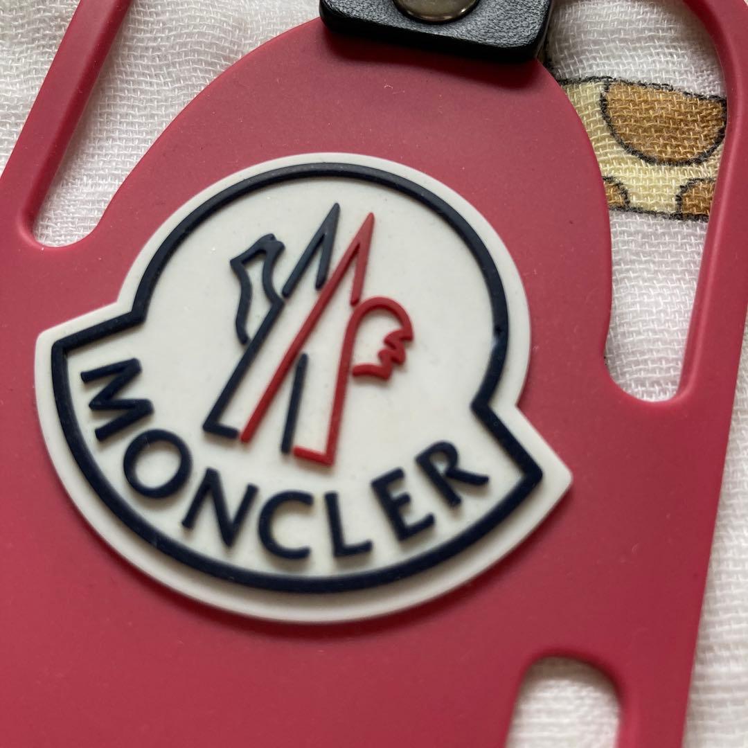 モンクレール　スマホストラップ