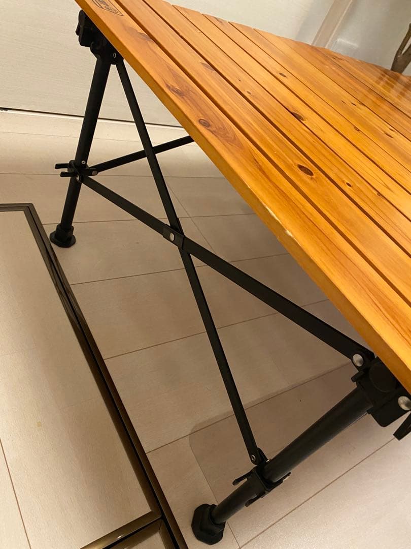 Coleman 木製アウトドアテーブル