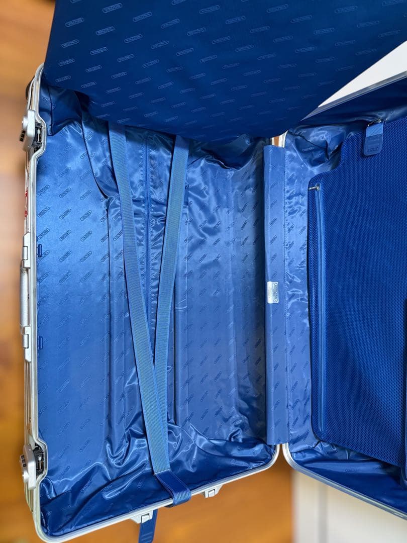 リモワ　トパーズ　スーツケース　98L