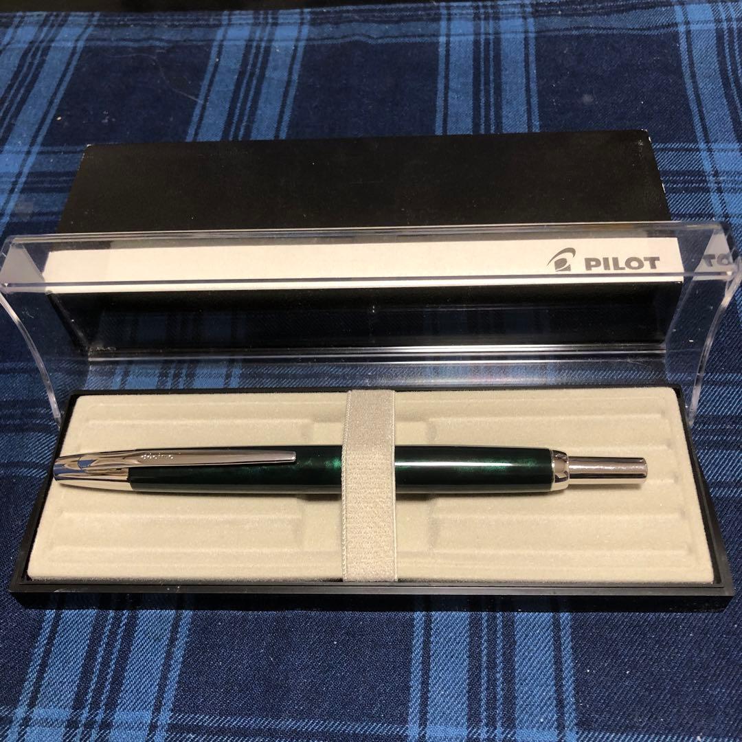 阪急百貨店限定　キャップレス万年筆　デシモ　グリーンマーブル　中細字　ＦＭニブ