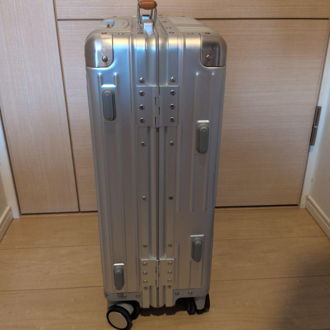イノベーター アルミスーツケース シルバー INV1811 36 キャリーケース